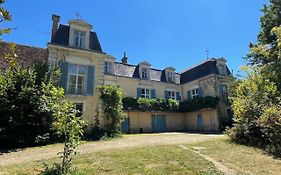 Beautiful 6 Bedroom House With Pool & Large Garden
